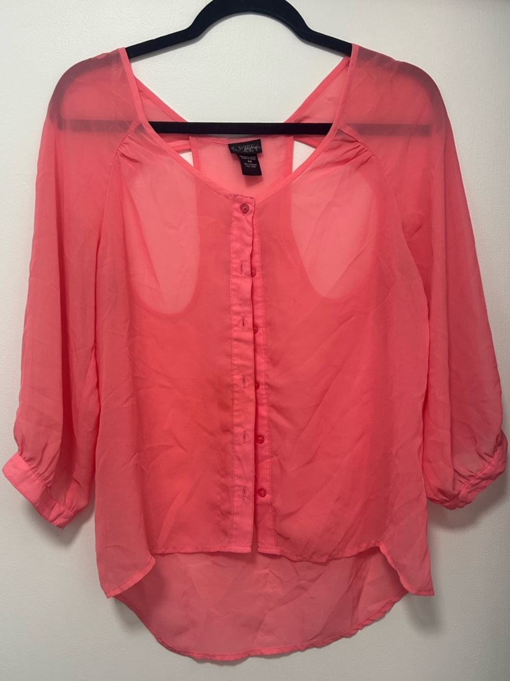 Women’s Pink Daytrip Coral Sheer Button-Down Blouse Size Medium